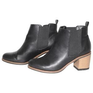White Mountain Black Block Heel Bootie Size 8.5